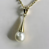 Broome Pearl 9ct Trumpet Pendant
