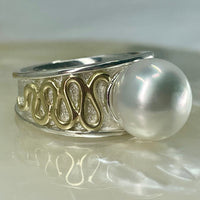 Broome Pearl 9ct and Silver Full Moon Staircase Ring