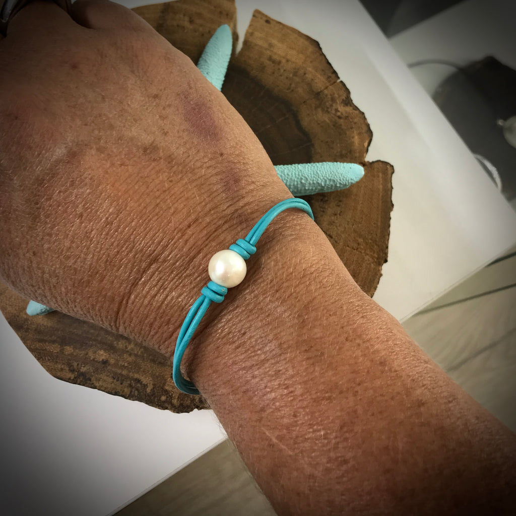 Cultured Freshwater Pearl Leather Bracelet