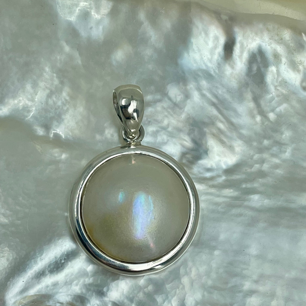 925 Sterling Silver Mabe Pearl Pendant FREE NEOPRENE NECKLACE!