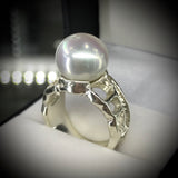Broome Pearl 9ct White Gold Ring "Chunky Style"