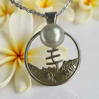Broome Pearl Quondong Staircase Pendant 9ct White Gold
