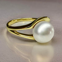 Freshwater Pearl Split Swirl Ring