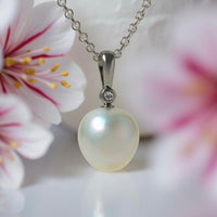 Broome Pearl 9ct White Diamond Enhancer