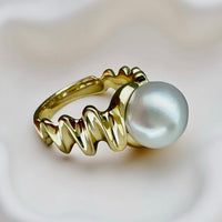 Broome Pearl 9ct Yellow Gold Big Moon Rising Ring