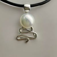 Tidal Dream Staircase to the Moon Pearl Silver Pendant