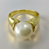 Classic Style Cultured Freshwater White Pearl Ring Gold