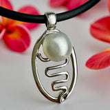 Middle Lagoon Staircase to the Moon Pearl Silver Pendant