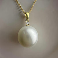 Broome Pearl 18ct Diamond Pendant