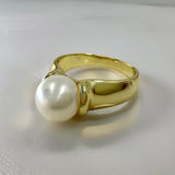 Classic Style Cultured Freshwater White Pearl Ring Gold