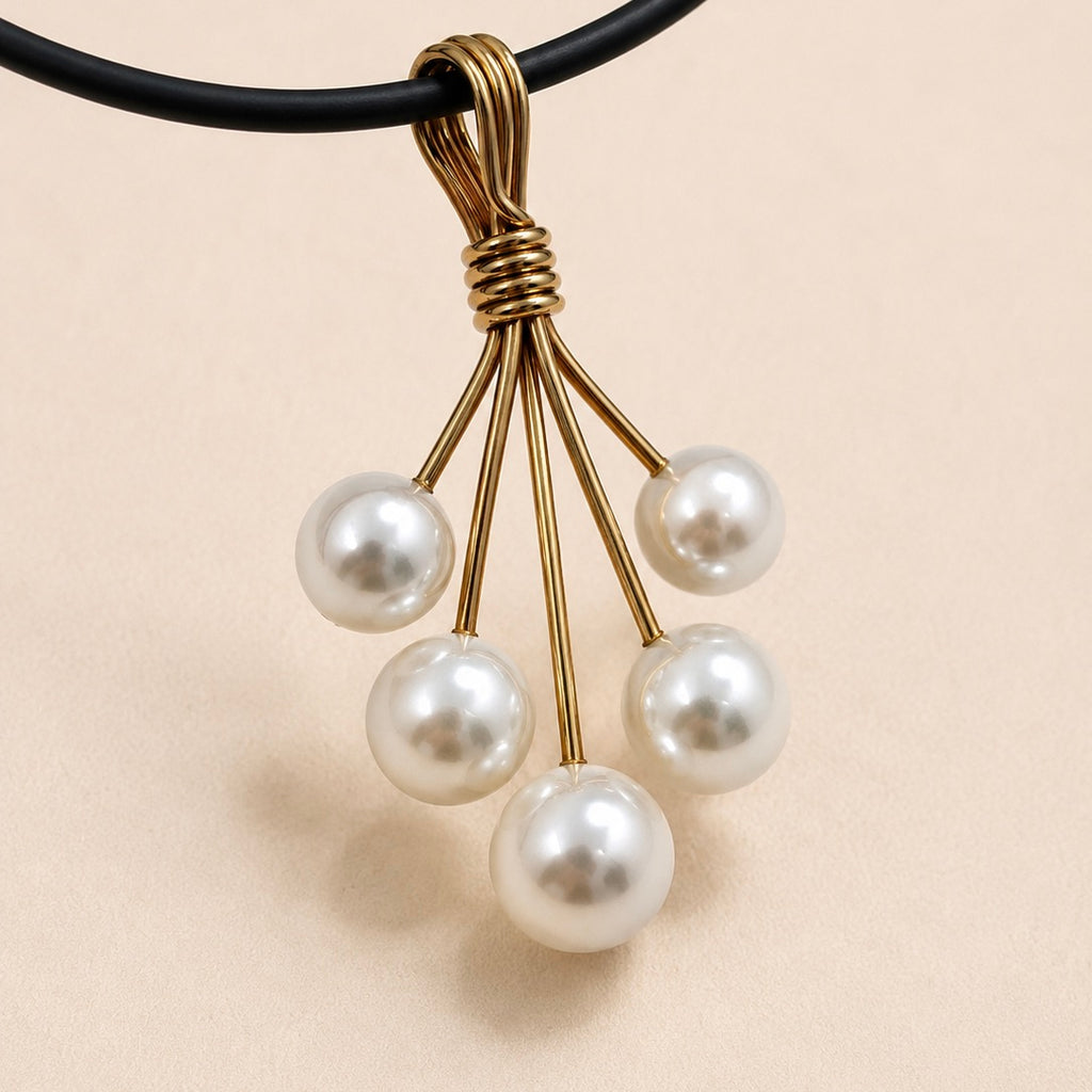 Broome Pearl 9ct Cluster Pendant