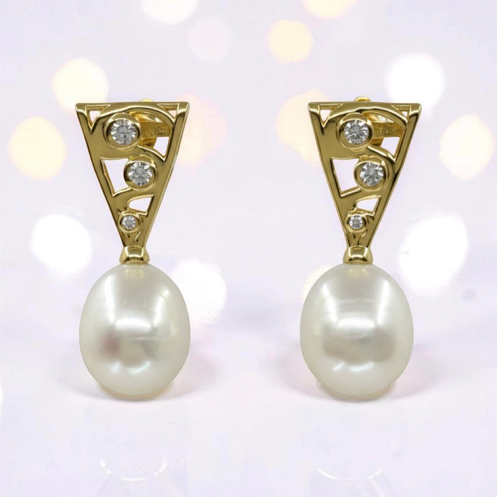 Cultured Freshwater Staircase Gold Pearl Earrings