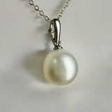 Broome Pearl large Oval Pearl 18ct White Gold Enhancer