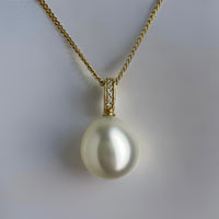 Cultured Broome Pearl Diamond 9ct Pendant