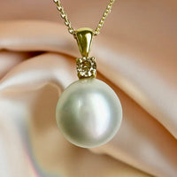 Cultured Broome Pearl 18ct Diamond Pendant