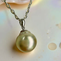 Golden Champagne Circle Pearl 9ct White Gold Pendant