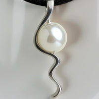 Mitchell Falls Staircase to the Moon Pearl Silver Pendant