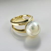 Broome Pearl Double Band 9ct Gold Ring 