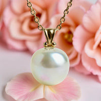 Broome Strawberry Pear 9ct Rose Pendant