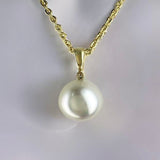 Broome Pearl 9ct Gold Petite Diamond Pendant