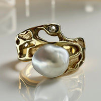 Gold Broome Pearl Seaweed Ring & Kimberley Diamond