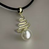 Eco Beach Staircase to the Moon Setting Pearl Pendant