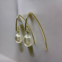 Cultured Freshwater Pearl Cynthia Hooks