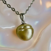 Golden South Sea Circle 9ct White Gold Pendant