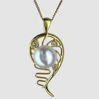 18ct Broome Pearl Mangrove Staircase and Diamond Pendant