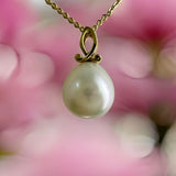 Flawless Broome Pearl Drop 18ct Pendant