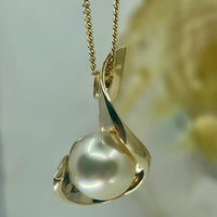 9ct Cultured Broome Pearl Spiral Gold Pendant