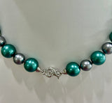 VIBRANT GREEN AND GREY SHELL BASED STRAND