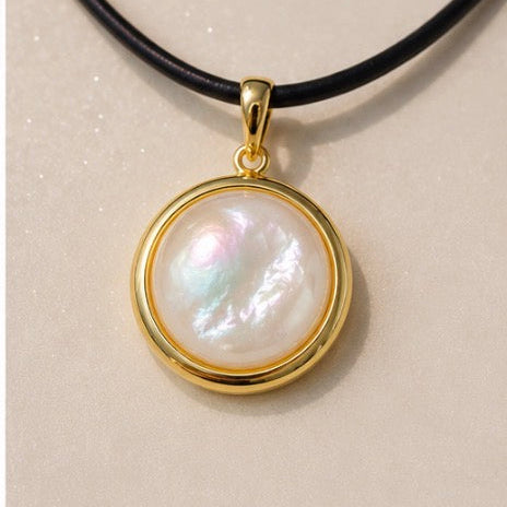 Pinctada Mother of Pearl Pendants