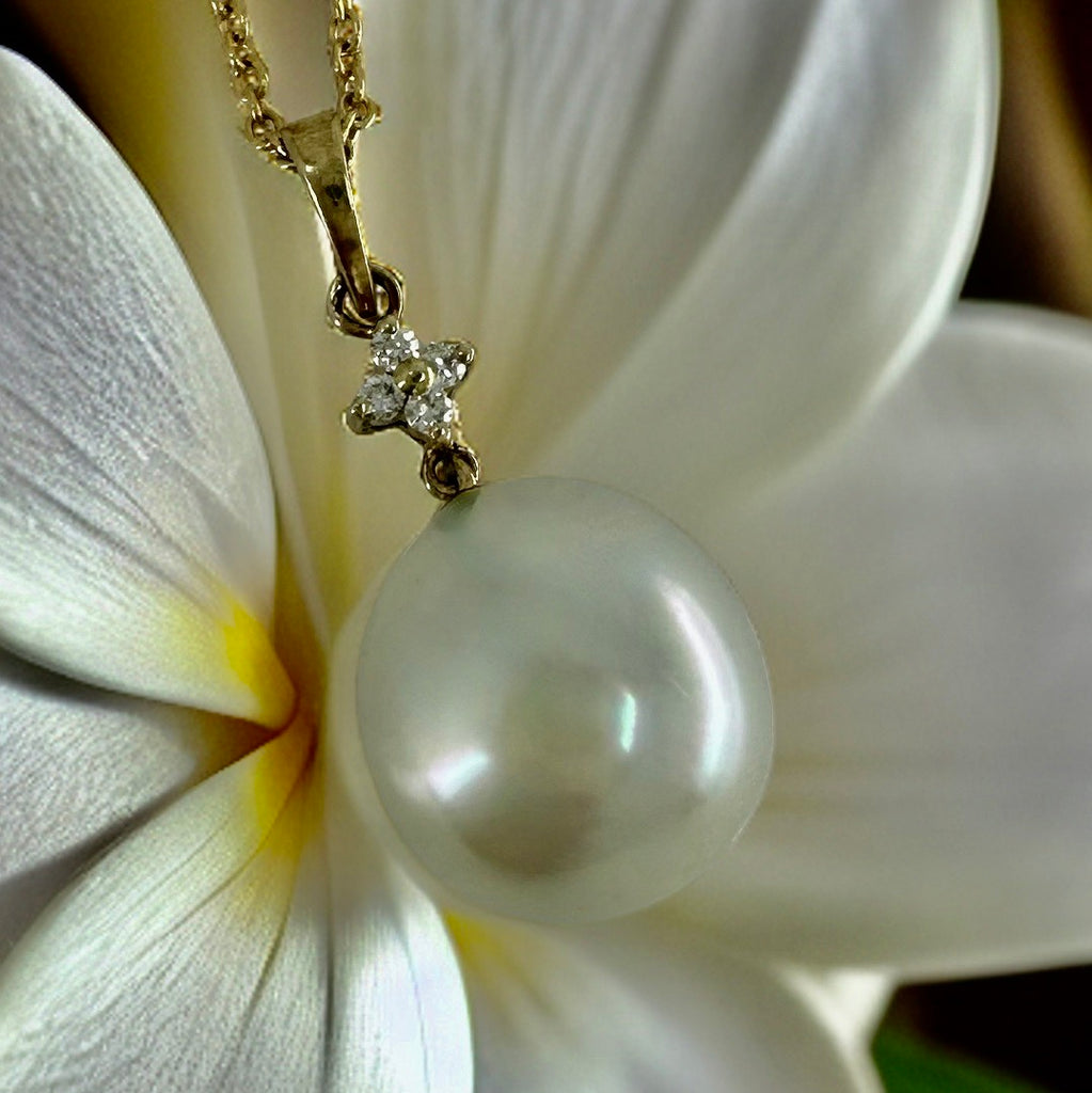 Flawless Broome Pearl Flower Diamond Pendant