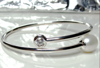 Stunning Pearl and CZ Bangle Flexi Bangle >> XMAS SUPER SPECIAL / FREE EXPRESS SHIPPING!