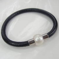 Leather and Cultured Pearl Bracelet 