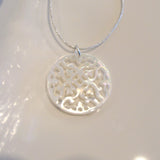 Mother of Pearl Pendant Round