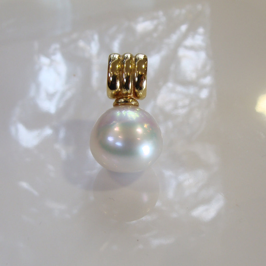 Australian South Sea Broome Pearl Pendant 18cty - Broome Staircase Designs Pearl Gallery - 1
