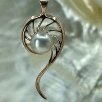 Rose Gold 9ct Broome Pearl Staircase Mangrove Pendant