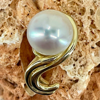 9ct Gold Broome Pearl Wave Ring