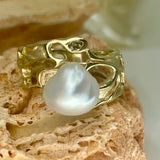 Gold Broome Pearl Seaweed Ring & Kimberley Diamond