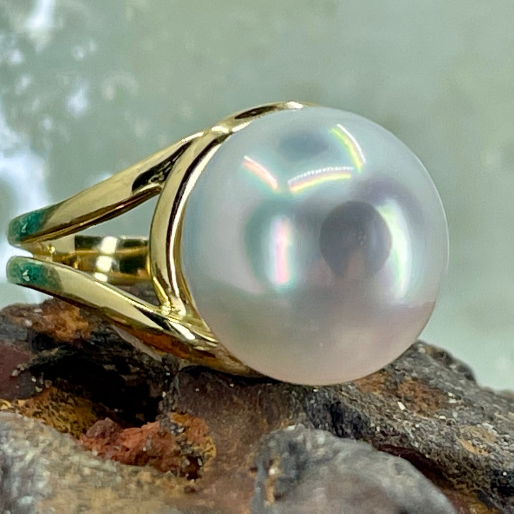 Broome Pearl 'luminous Moon' 18ct Gold Ring