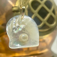 Oyster and Pearl Pendant 14ct