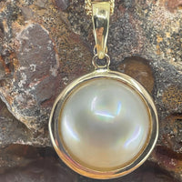 9ct Broome Pearl Mabe Enhancer Pendant
