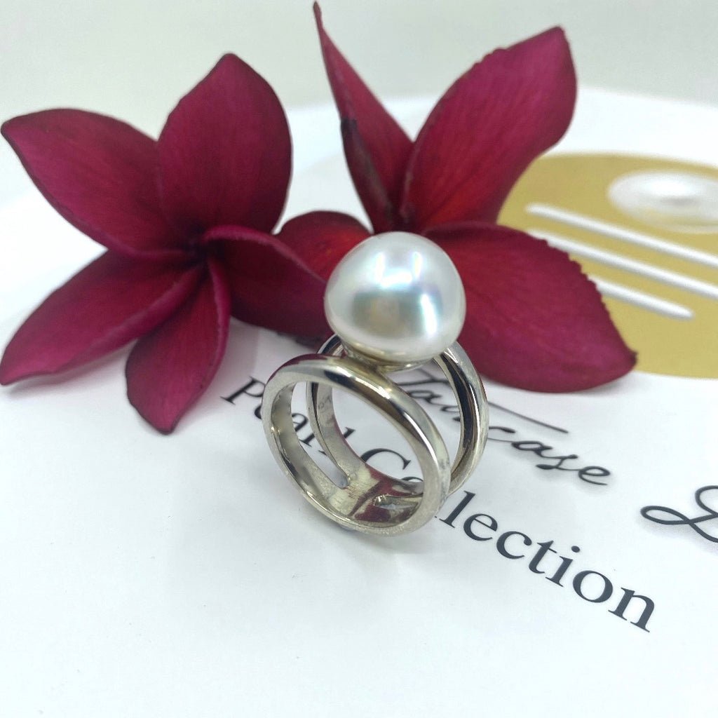 9ct White Gold Double Band Broome Pearl Ring 