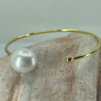 Cultured Freshwater pearl Bracelets